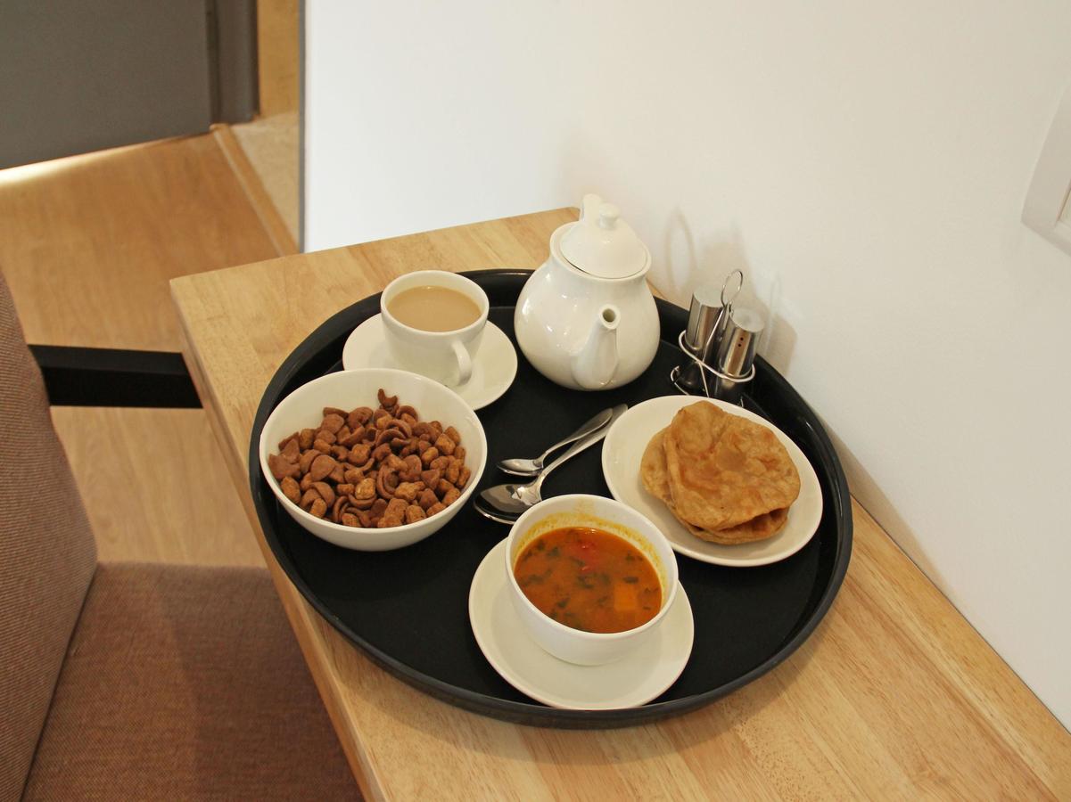 Oyo Townhouse 028 Corporate Suite Noida Luaran gambar
