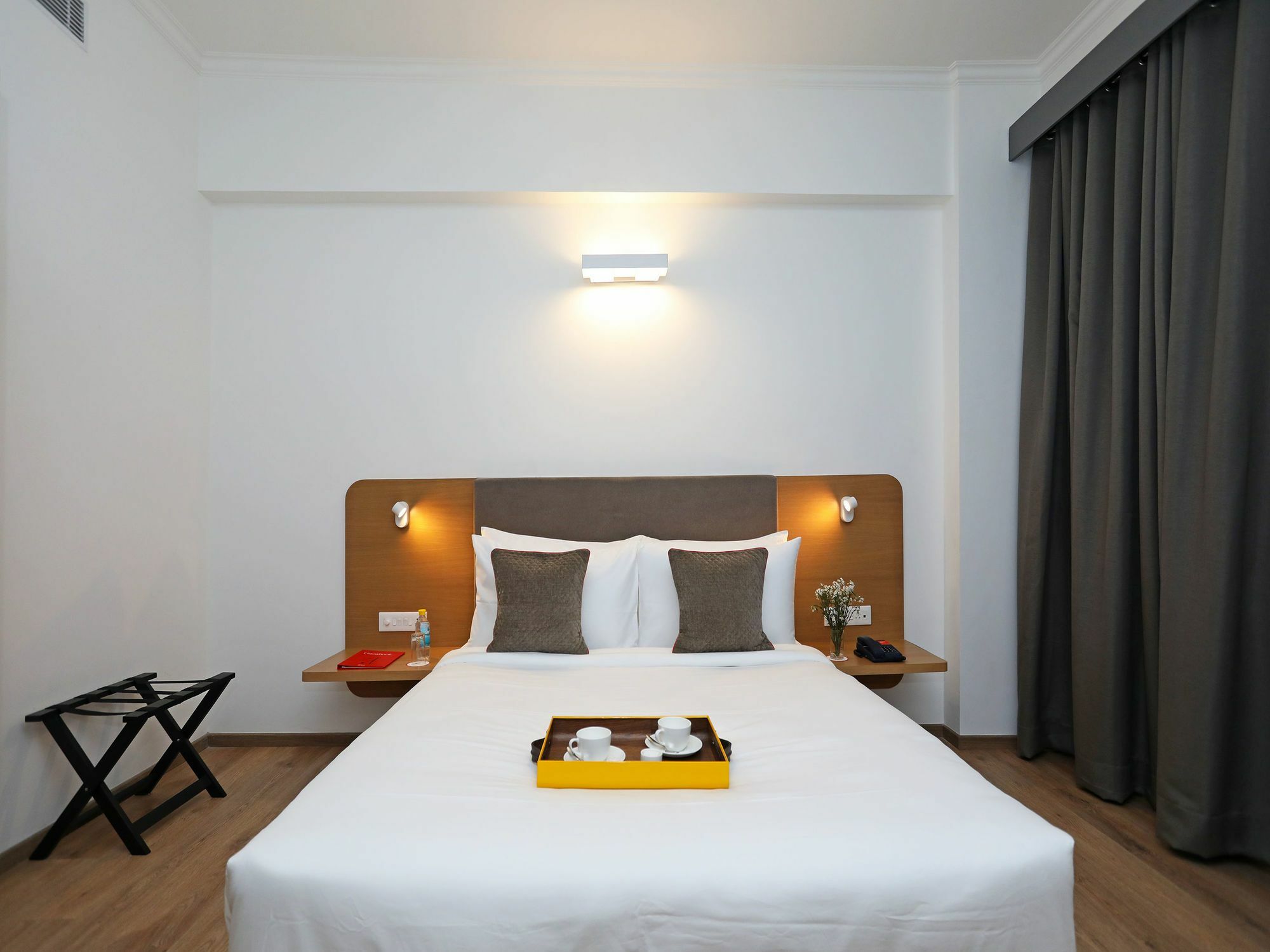 Oyo Townhouse 028 Corporate Suite Noida Luaran gambar